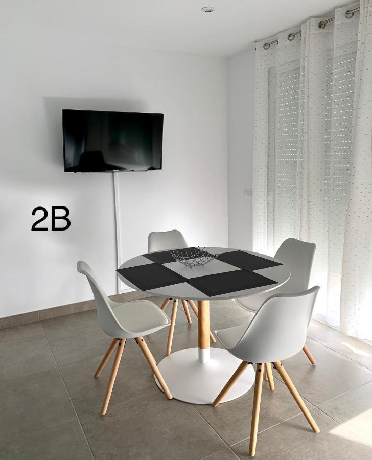 Edifici Valeria Appartement Empuriabrava Buitenkant foto