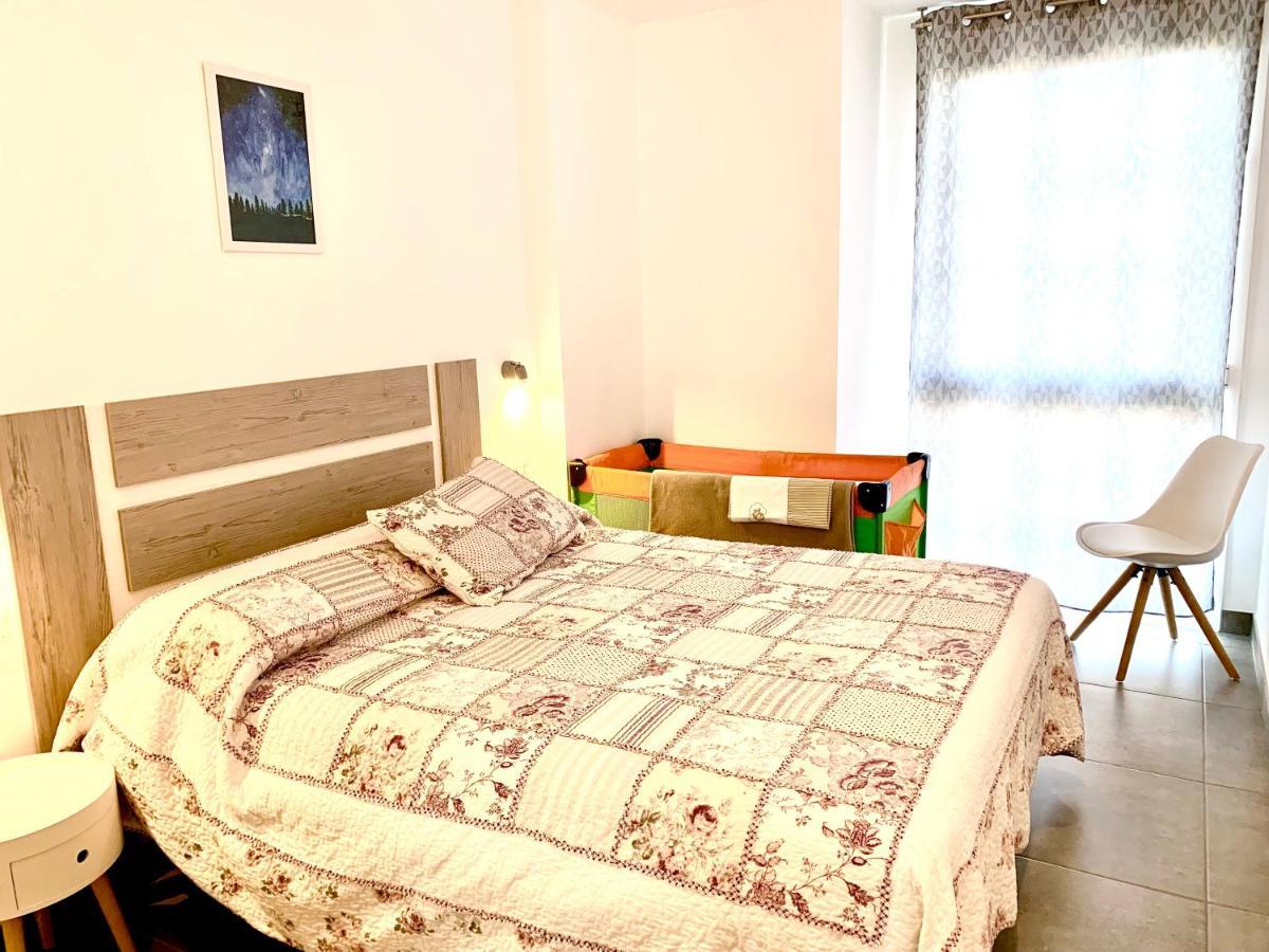 Edifici Valeria Appartement Empuriabrava Buitenkant foto